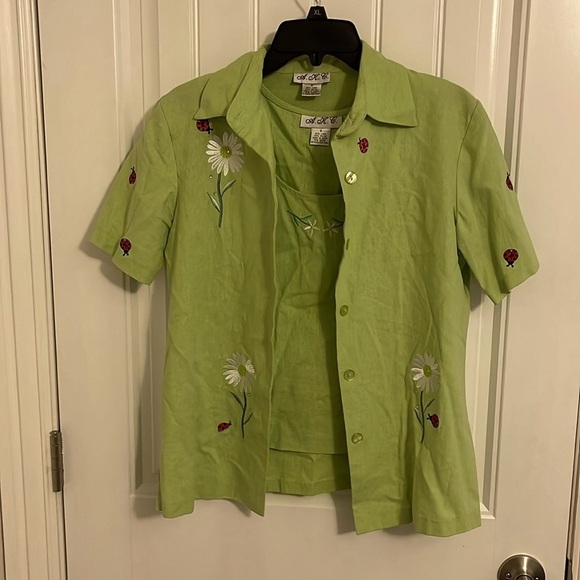VINTAGE  LINEN A.K.C. Pistachio Green Ladybug Embroidered tank & jacket size S - Picture 2 of 16